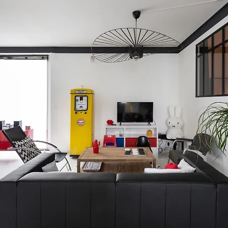 Le 32 By Cocoonr Apartment