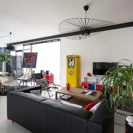Le 32 By Cocoonr *